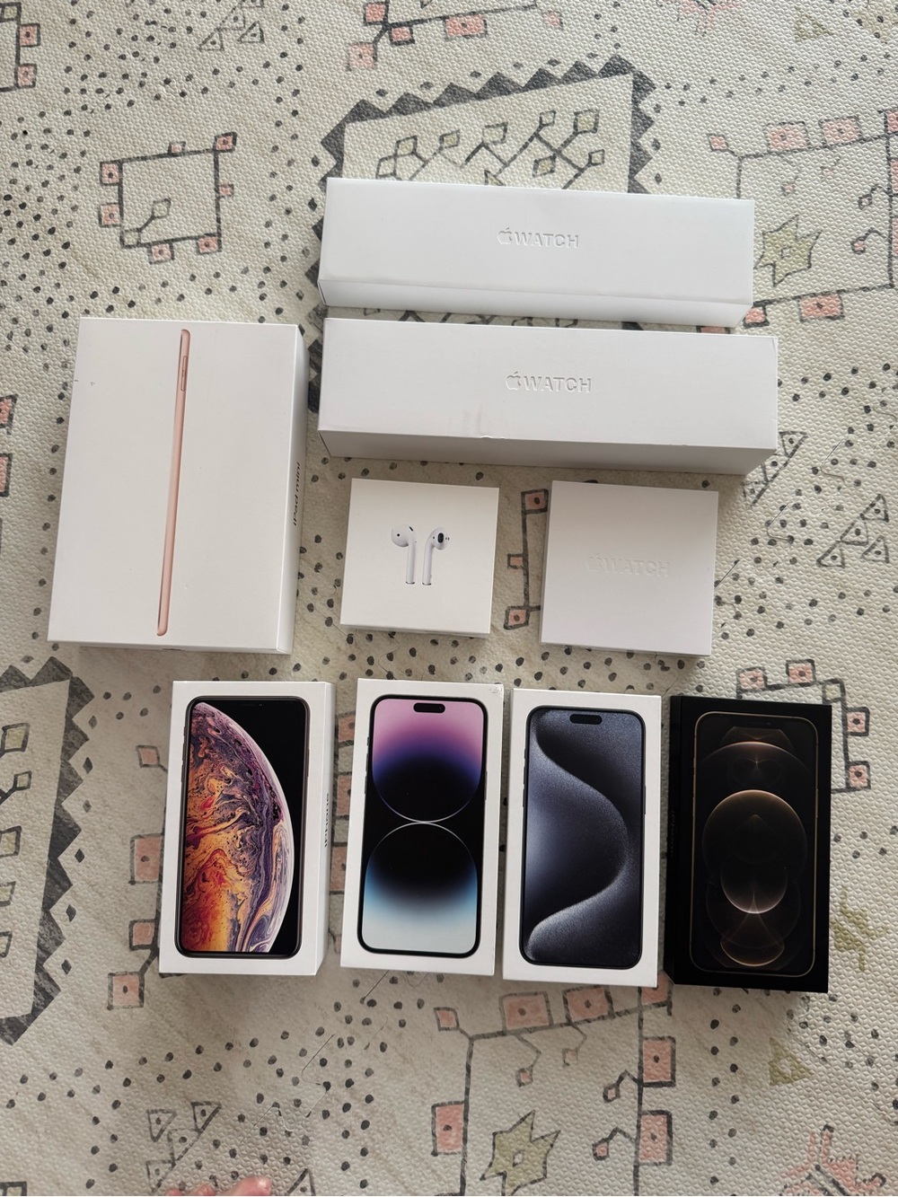 EMPTY lot of Apple product boxes
